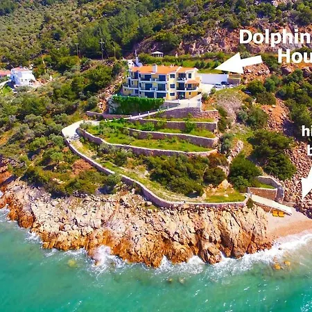Dolphin 's Pass